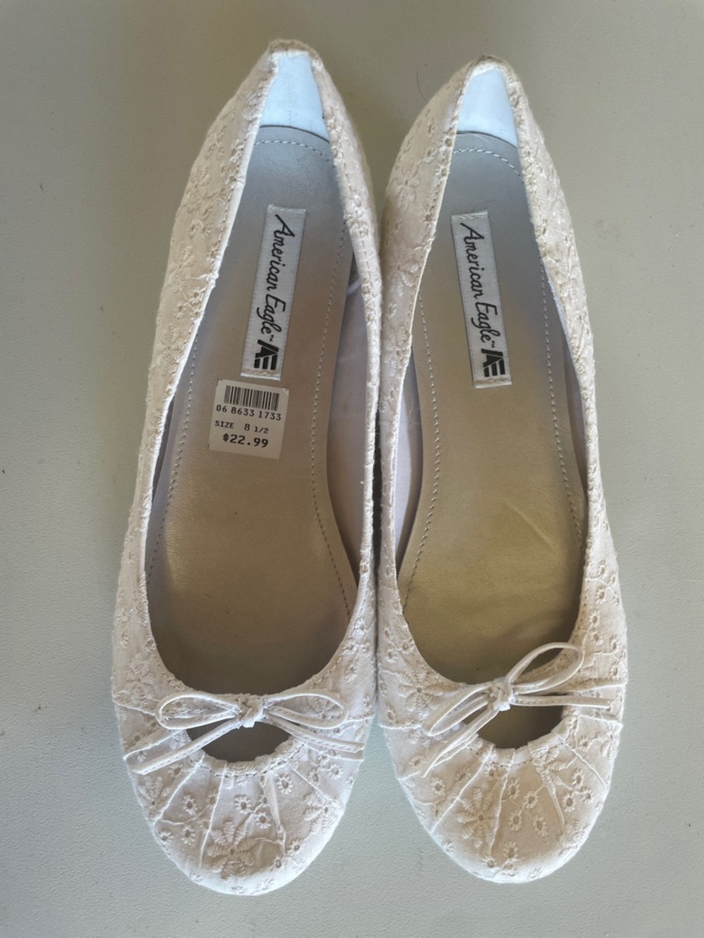 American Eagle Outfitters Cream Lace Ballet Flats